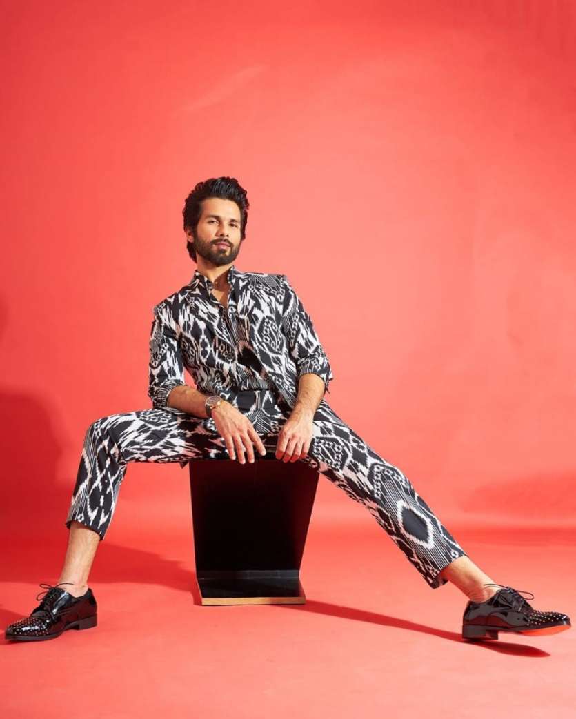 Shahid's last release 'Kabir Singh' was a blockbuster hit and even made it to the 200 crore club. It completed one year recently and was directed by Sandeep Reddy Vanga and starred Kiara Advani as the lead actress.