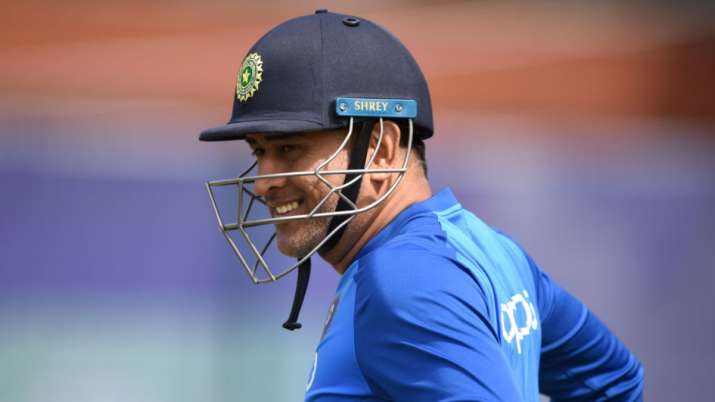 ms dhoni, ms dhoni new look, ms dhoni beard, ms dhoni india, ms dhoni twitter