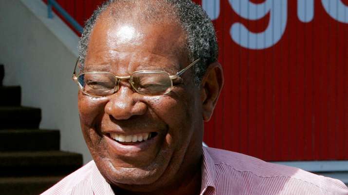 sir everton weekes, sir everton weekes death, sir everton weekes west indies