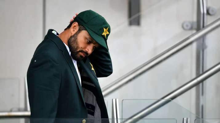 ENG vs PAK: Wasim Akram criticises Azhar Ali's captaincy in first Test against England