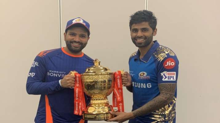 Suryakumar Yadav with MI skipper Rohit Sharma