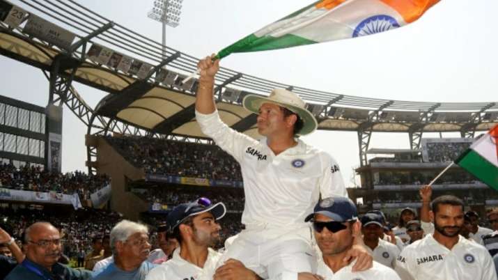 Sachin Tendulkar with Virat Kohli and MS Dhoni.