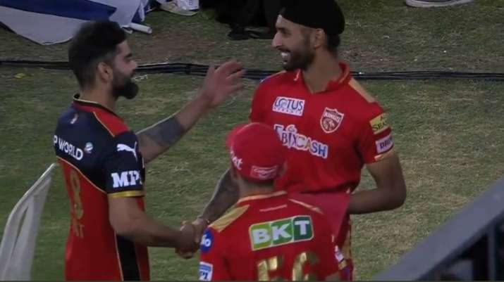 Virat Kohli and Harpreet Brar in IPL 2021, IPL 2021 RCB vs PBKS