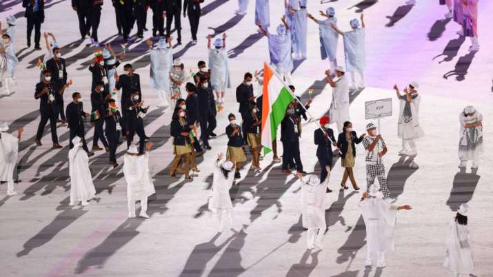 India's flagbearers at Tokyo Olympics -- Mary Kom and Manpreet Singh